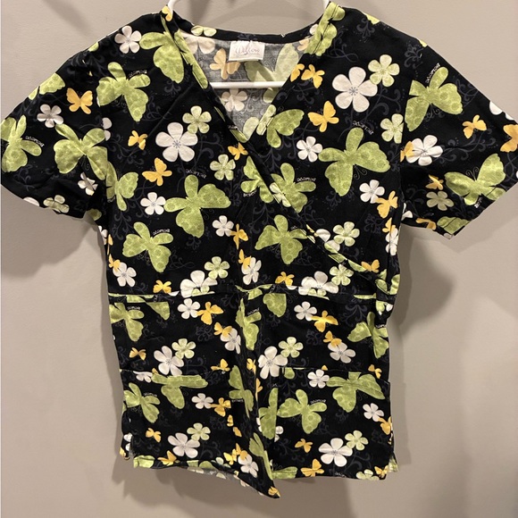 Other - Willow Brook Scrub Top Black, Yellow, Green Women’s Size XS
